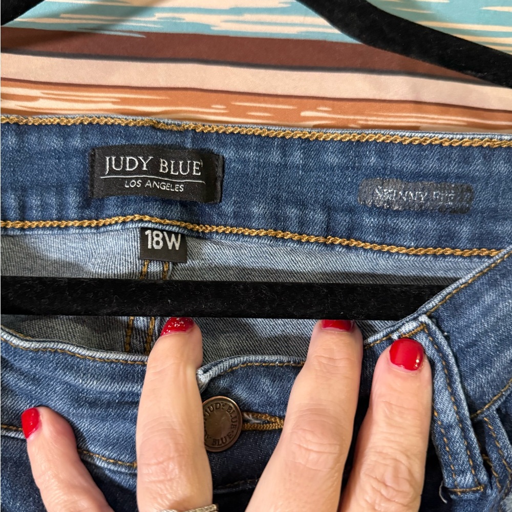 Judy Blue Women's Skinny Distressed Denim Jeans - Size 18 - Picture 3 of 5